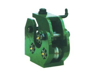 三辊角槽钢滚动导卫